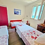 Apartament Tempera X- Terrace, Sun And Jesenice (Split-Dalmatia)